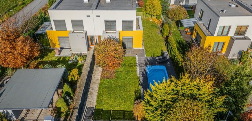 Prodej rodinného domu 5+kk, 132,7 m², Sedlec u Líbeznic, pozemek 425 m², bazén