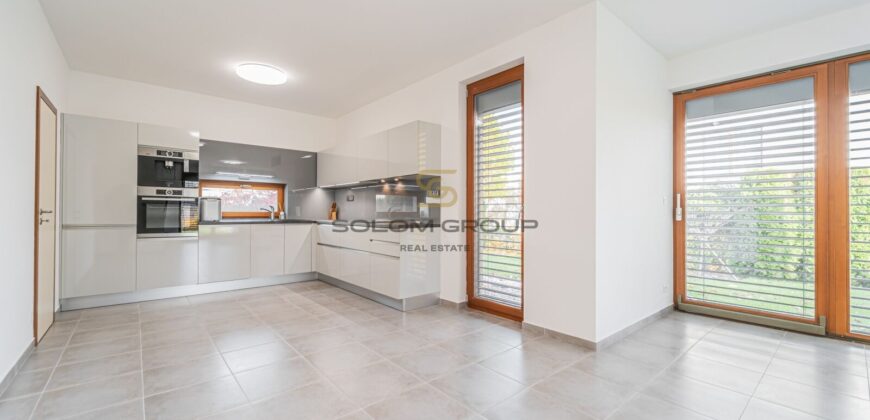 Prodej rodinného domu 5+kk, 132,7 m², Sedlec u Líbeznic, pozemek 425 m², bazén