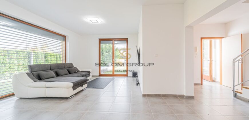 Prodej rodinného domu 5+kk, 132,7 m², Sedlec u Líbeznic, pozemek 425 m², bazén