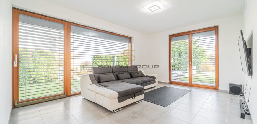 Prodej rodinného domu 5+kk, 132,7 m², Sedlec u Líbeznic, pozemek 425 m², bazén