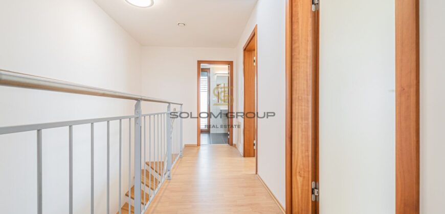 Prodej rodinného domu 5+kk, 132,7 m², Sedlec u Líbeznic, pozemek 425 m², bazén