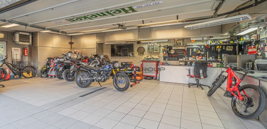 Prodej komplexu dvou rodinných domů, Rudná u Prahy