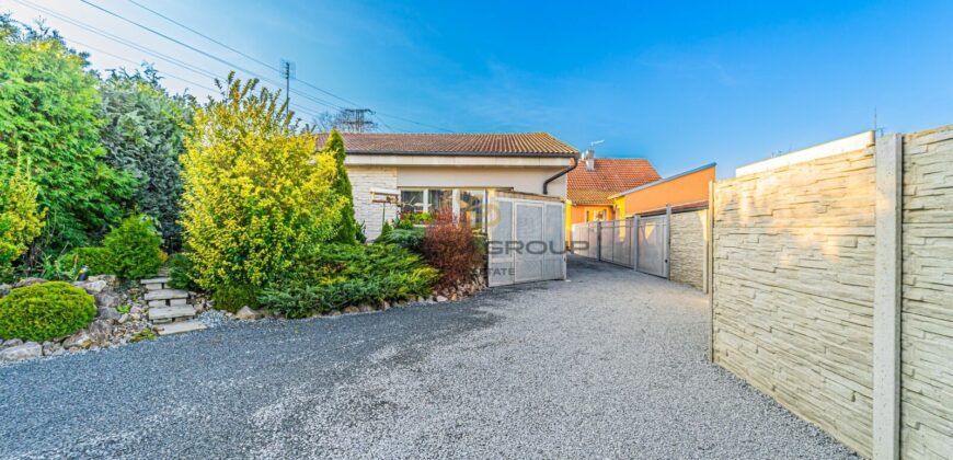 Prodej komplexu dvou rodinných domů, Rudná u Prahy