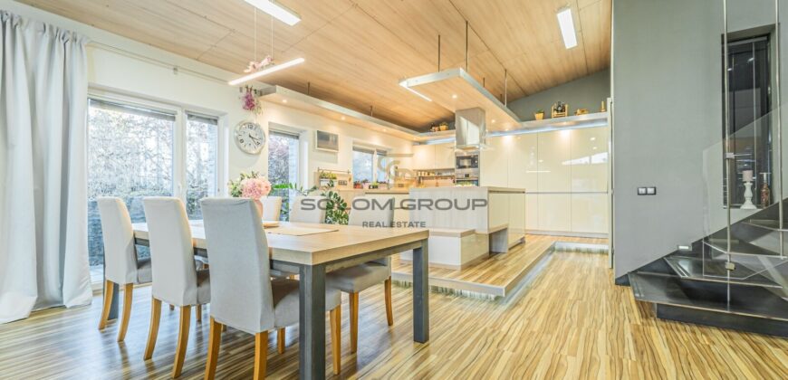 Prodej komplexu dvou rodinných domů, Rudná u Prahy