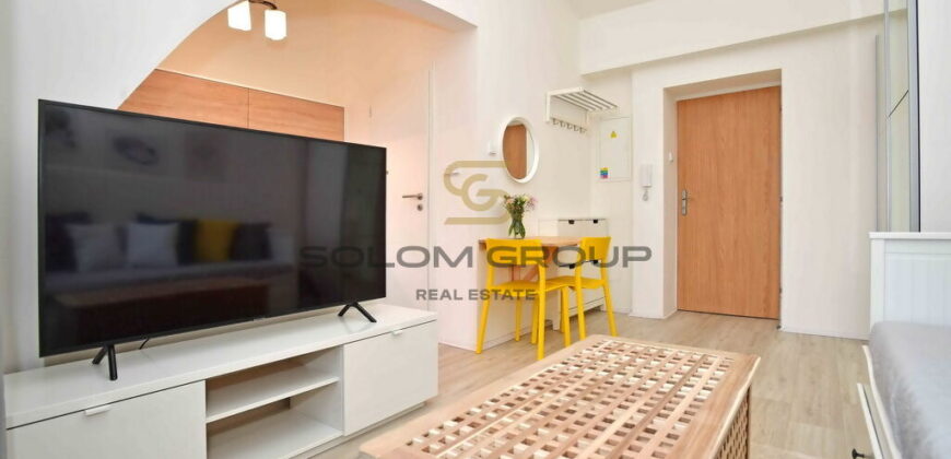 Pronájem bytu 1+kk, 25 m²,  Po úpravách, Výborná dopravní dostupnost, Smíchov