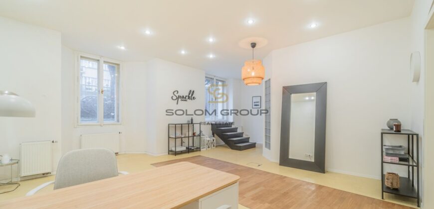 Prodej nebytového prostoru + předzahrádka, 125 m², Po úpravách, Bubeneč