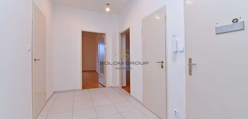 Pronájem bytu 2+1/možno jako 3+kk, 2x balkon, 2x komora v bytě, 92 m², po rekonstrukci. Vinohrady