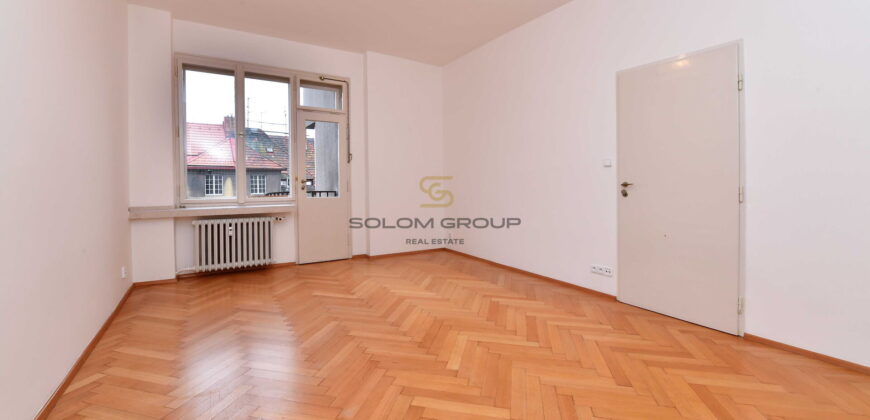 Pronájem bytu 2+1/možno jako 3+kk, 2x balkon, 2x komora v bytě, 92 m², po rekonstrukci. Vinohrady