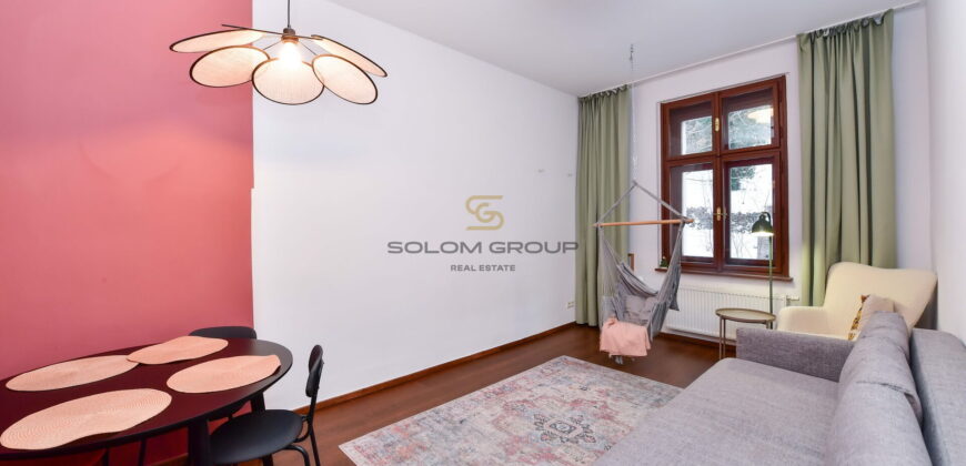 Pronájem bytu 2+1, 42 m² + sklep 5,8 m², 4. NP, výtah, Praha 2 – Vyšehrad, Neklanova