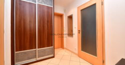 Pronájem bytu 2+kk, 52 m², komora v bytě, garážové stání, Praha – Záběhlice