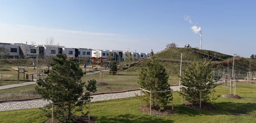 Pronájem NOVÉHO bytu 1+kk/Balkon, 32,5 m² + garážové stání, Dolní Měcholupy, ulice Honzíkova