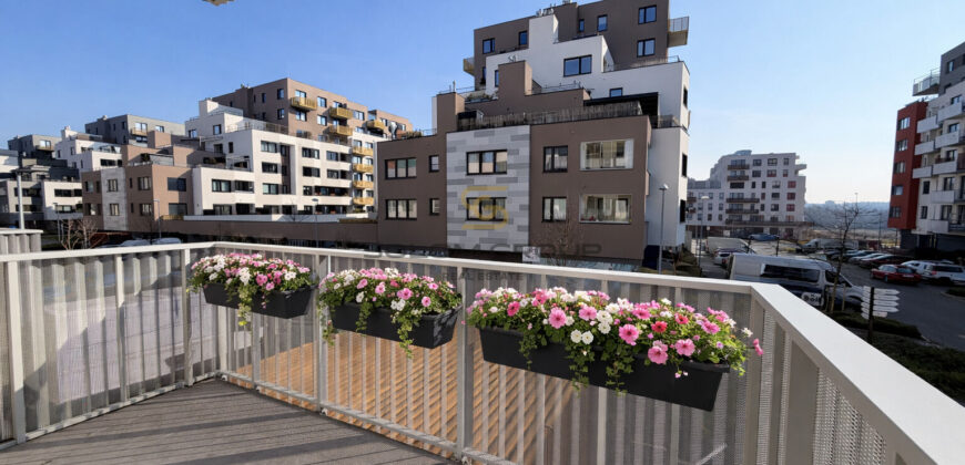 Pronájem NOVÉHO bytu 1+kk/Balkon, 47,3 m² + garážové stání + sklep, Dolní Měcholupy, ulice Honzíkova