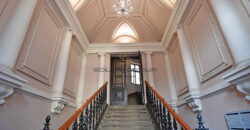 Pronájem bytu 2+kk, 60 m2, po úpravách, Smíchov, cihlový dům