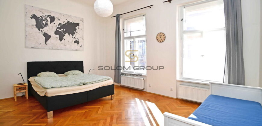 Pronájem bytu 2+kk, 60 m2, po úpravách, Smíchov, cihlový dům