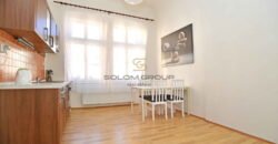 Pronájem bytu 2+kk, 60 m2, po úpravách, Smíchov, cihlový dům