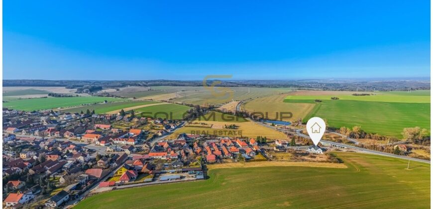 Prodej vícegeneračního rodinného domu 6+1 a 4+kk, 371 m², pozemek 807 m², Chýňava, okr. Beroun