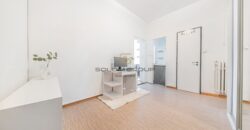 Prodej bytu 1+kk + sklep, 45 m², Smíchov, OV