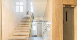 Prodej bytu 1+kk + sklep, 45 m², Smíchov, OV